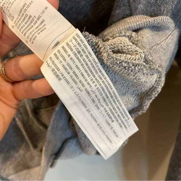 Abercrombie and Fitch Cropped Hooded Sweatshirt Gray Large - Picture 4 of 5